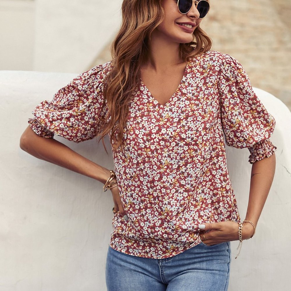 New Ditsy Floral Print V-neck Shirred Cuff Blouse